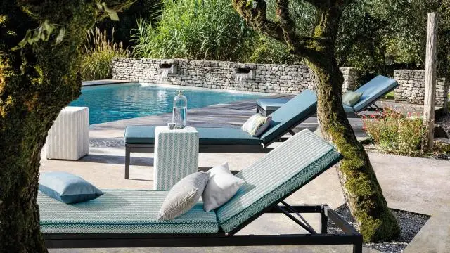 OUTDOOR MEBL ŠTOFOVI I MATERIJALI